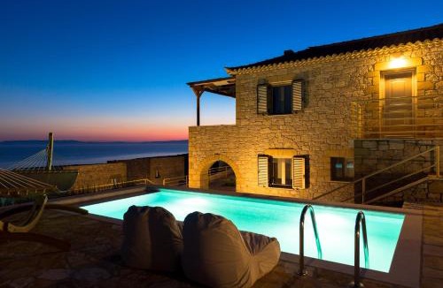 Lefktron Villa | Tseralia Houses
