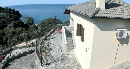 Keramidi Apartment | Tsonos Apartments