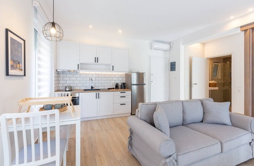 Psathopirgos Apartment | Two Olive Trees - "Root" Apartment