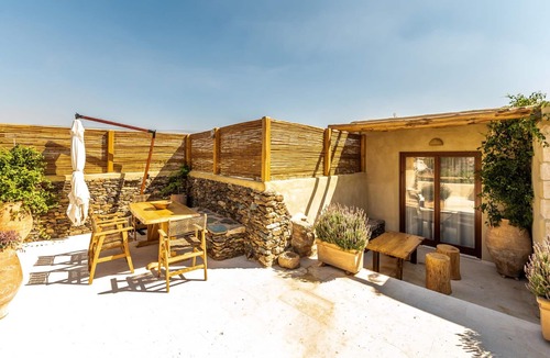 Chamezi Apartment | Two Traditional Cretan Houses Near Richtis Gorge