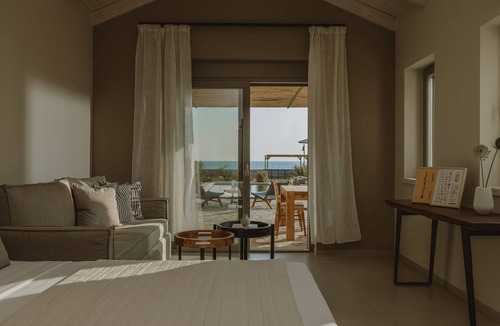 Kanali Villa | Unitary Villa with private pool | Nama Seaside Villas