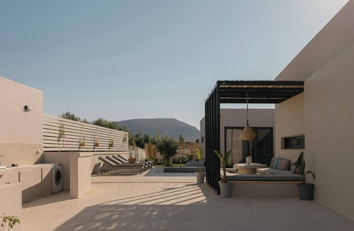 Analipsi Villa | Unlimited Terra Villa I, a Charming Nature Escape