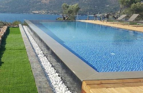Evgiros Villa | up to 10 guests in the villa & 8 more guests in 3 studios total of 18