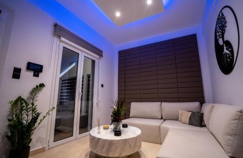 Agios Panteleimonas Apartment | V Suites - Apts & Spa