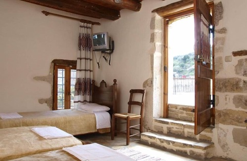 Apokoronas Hotel | Vafes Traditional Stone Houses