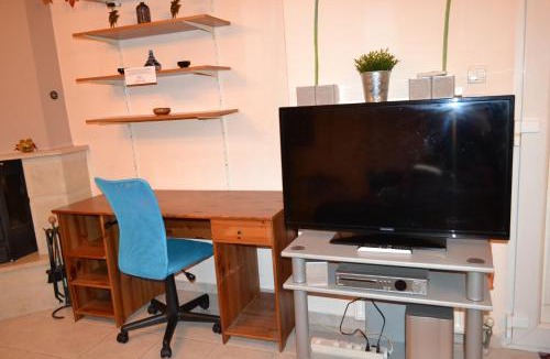 Nea Michaniona Apartment | Vasiliki's cosy house