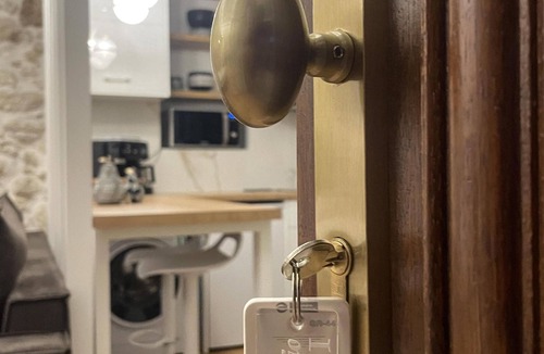 Old Town Rethymnon Apartment | Venetian charming ,stone-built apartment in center of Rethymno