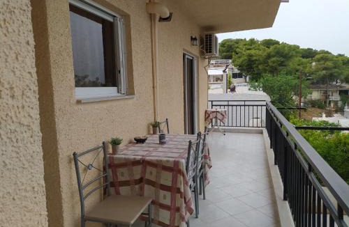 Salamis House | Vens apartment 90m2 at Eantio bay.