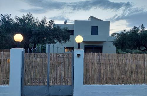Platanias Villa | VENTO villa neriana