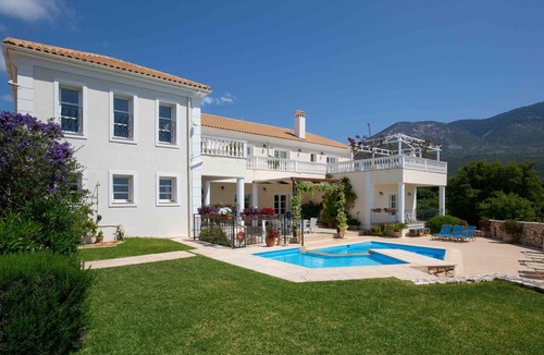 Karavados Villa | Very Large Luxury Villa With Private Pool And Breathtaking Views