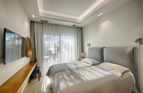 Agios Georgios Pagon Apartment | Vistonia Ferienwohnung 1 - direkt am Strand mit Meerblick