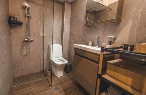 Kozani Apartment | Victoria's Aura I