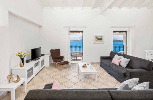 Agios Stefanos Villa | Villa ∙ 4 bedrooms ∙ 8 guests