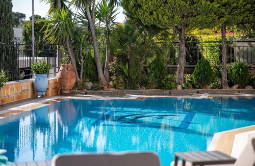 Vari-Voula-Vouliagmeni Villa | Villa ∙ 6 bedrooms ∙ 12 guests
