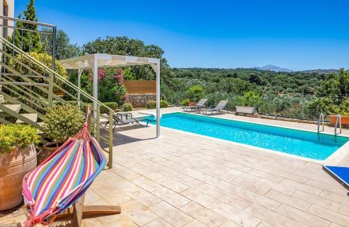 Monopari Villa | Villa Aclando
