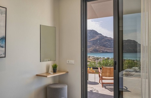 Agios Vasileios Villa | Villa Alina w/infinity pool and sea view,4-bedroom villa at Plakias