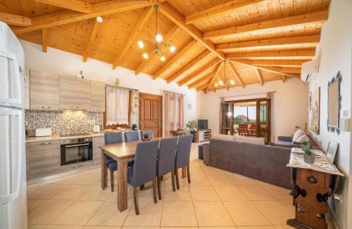 Tzamarelata Villa | Villa Annita by Villa Plus