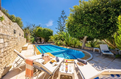 Asteri Villa | Villa Anta - Two Bedroom Villa, Sleeps 6