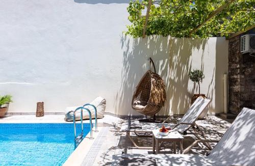 Kare Villa | Villa Aprinia