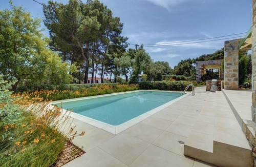 Plomari Villa | Villa Aryballos - Three Bedroom Villa, Sleeps 6