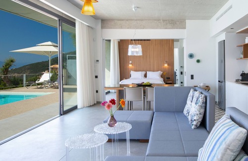 Evgiros Villa | Villa Asterias:Feel the Greek Summer,enjoy the view & relax!