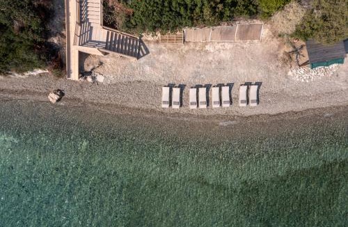 Skaloma Bed & Breakfast | Villa Aura Loutraki