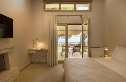 Skaloma Bed & Breakfast | Villa Aura Loutraki