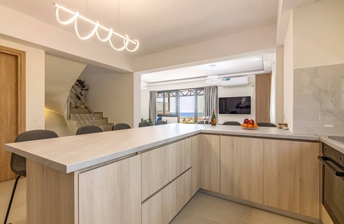 Gouvai Apartment | Villa Bianca with Jacuzzi
