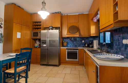 Tsoutsouros Villa | Villa "Bord De Mer Ile De Crete" with private terrace, Wi-Fi & air conditioning