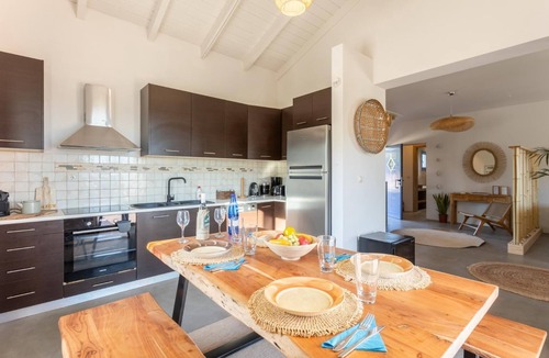 Mesovounia Villa | Villa Canova - Three Bedroom Villa, Sleeps 7