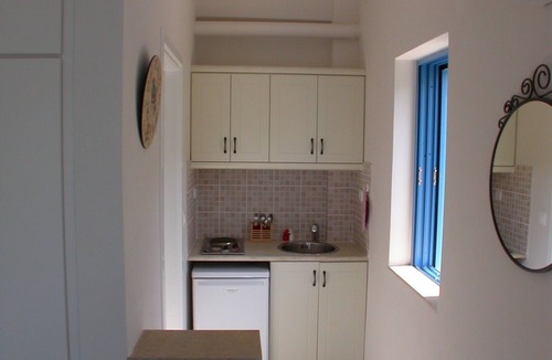 Kalo Nero Apartment | Villa Caretta Studio for 2 persons directly by the sea