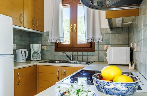 Stafylos House | Villa Christina near Stafylos beach surrounded by green sceneries