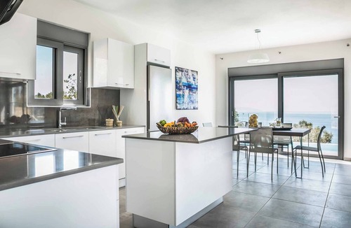 Vlachata Villa | Villa Del Cielo - Premier Villa with Incredible Sea Views & First-Class Decor