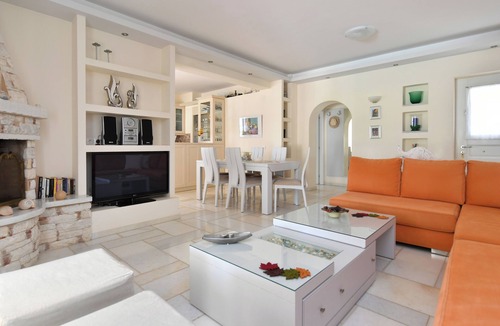 Aliki Villa | Villa Dionysos - villa with sea view,outdoor pool,bar and barbecue!