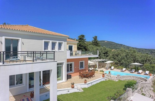 Katouna Villa | Villa Drepanou Bay - Premier Villa with Sea View, Luxurious & Modern Interiors