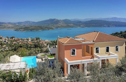 Katouna Villa | Villa Drepanou Bay - Premier Villa with Sea View, Luxurious & Modern Interiors