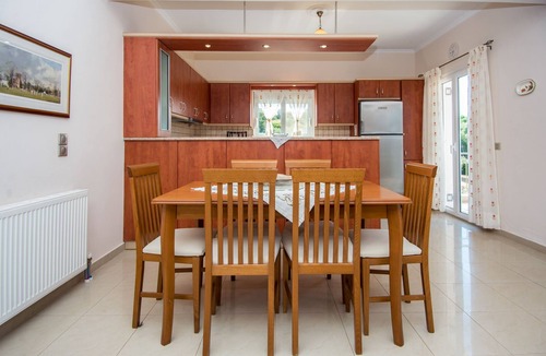 Lakithra Villa | Villa Eleftheria: 4 bedrooms for up to 9 adults, pool and outstanding 180° views