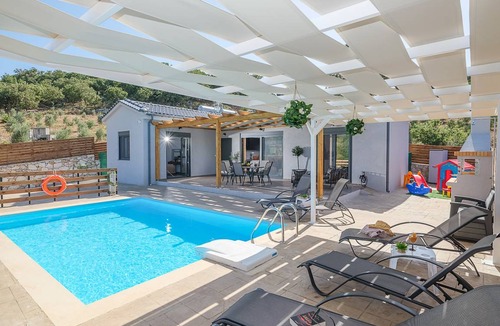 Monopari Villa | Villa Eleonas with private swimming pool