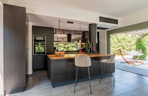 Ialyssos Villa | Villa Enteka - Six Bedroom Villa, Sleeps 12