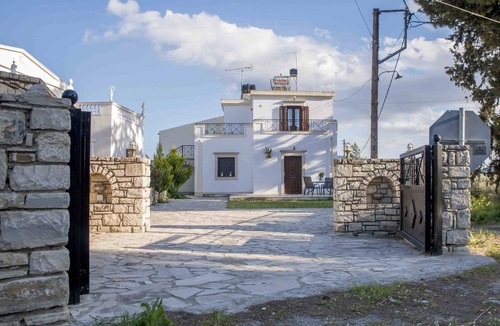 Faistos House | Villa Faistos View - Apartment with balcony