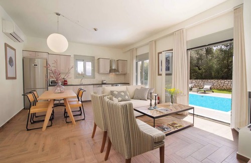 Makriotika Villa | Villa Faye
