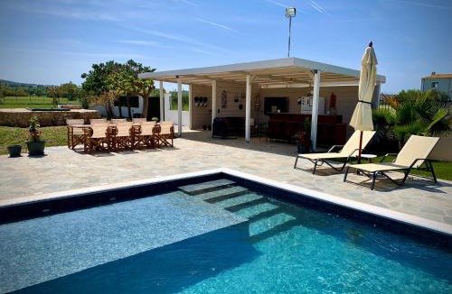 Kilada Bed & Breakfast | Villa Hylas Luxury Bed & Breakfast Kilada