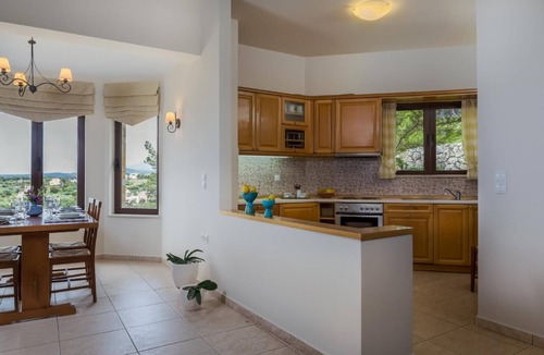 Roussospiti Villa | Villa Ilia - Four Bedroom Villa, Sleeps 9