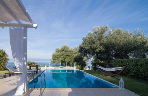 Paliouri Villa | Villa Iliachtis by Fantasia Villas