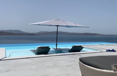 Loutropyrgos Villa | Villa Infinity