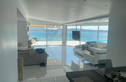Loutropyrgos Villa | Villa Infinity