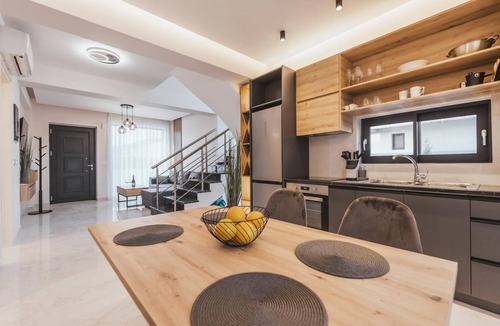 Kalamaki Villa | Villa Infinity Theo - Four Bedroom Villa, Sleeps 8