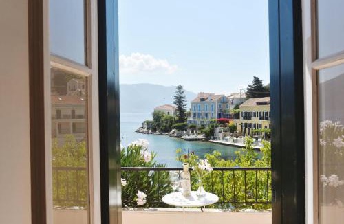 Fiskardo House | Villa Ireni Waterfont