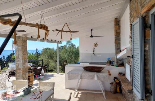 Paradhisos Villa | Villa Johell
