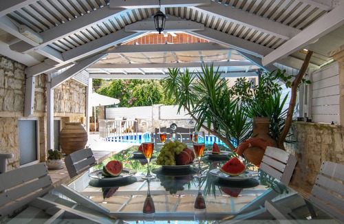 Loutra House | Villa Kallergi - Nefeli (450 m2) House for 6, west-central Crete